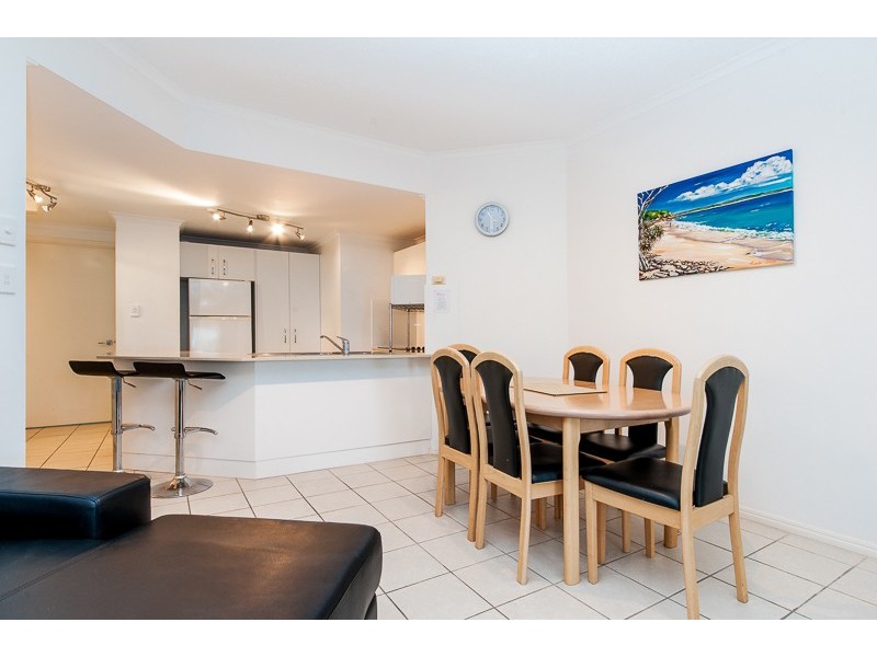 1/2 Picnic Point Esplanade, Maroochydore QLD 4558