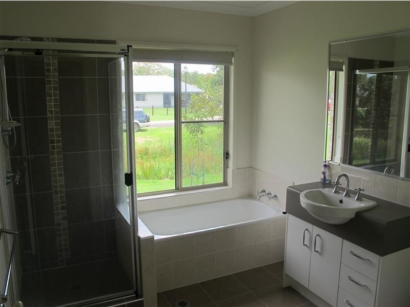 28 Maddock, Mooloolah Valley QLD 4553