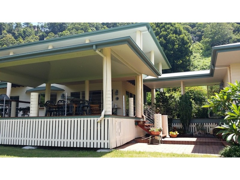652 Hunchy Road, Hunchy QLD 4555