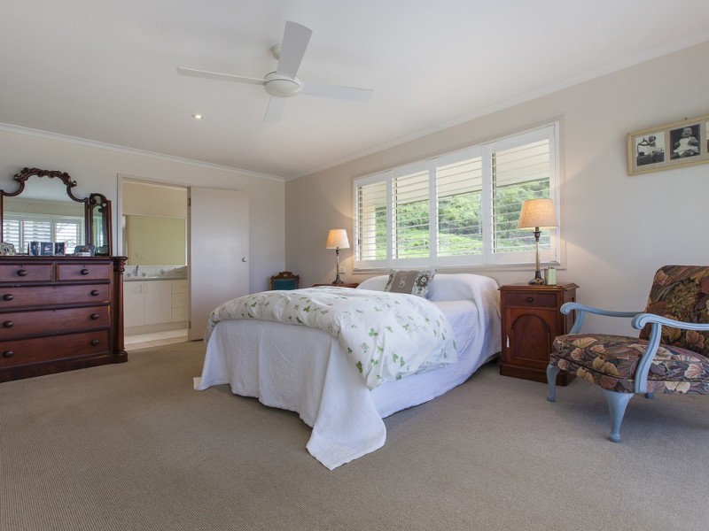 652 Hunchy Road, Hunchy QLD 4555