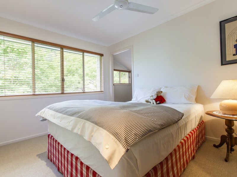 652 Hunchy Road, Hunchy QLD 4555