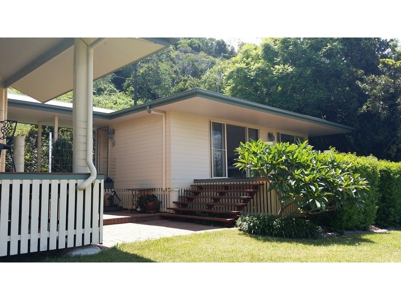 652 Hunchy Road, Hunchy QLD 4555