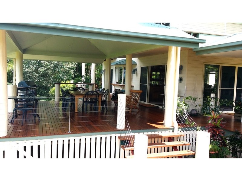 652 Hunchy Road, Hunchy QLD 4555