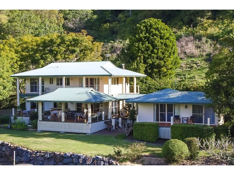 652 Hunchy Road, Hunchy QLD 4555