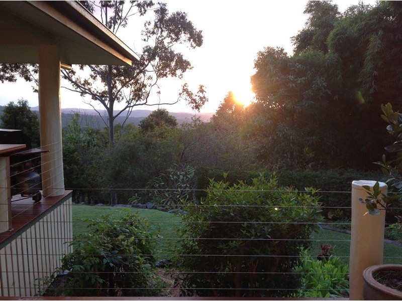 652 Hunchy Road, Hunchy QLD 4555