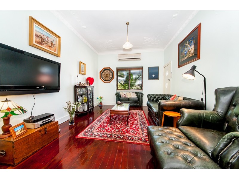 24 Brinawa Street, Camp Hill QLD 4152