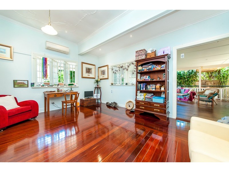 24 Brinawa Street, Camp Hill QLD 4152