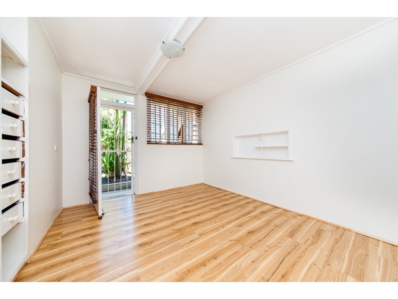 24 Brinawa Street, Camp Hill QLD 4152