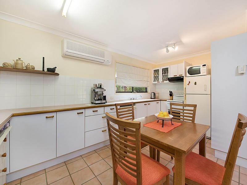 19 Roberts, Palmwoods QLD 4555