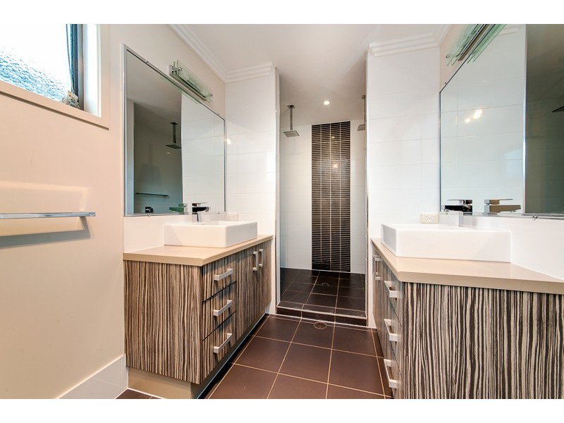 46 Robertson Drive, Burnside QLD 4560