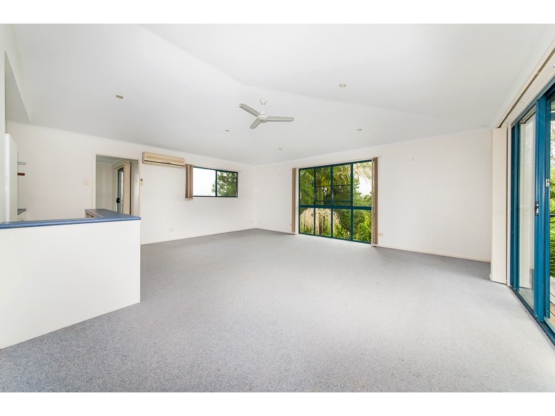 76 Winston Road, Palmwoods QLD 4555