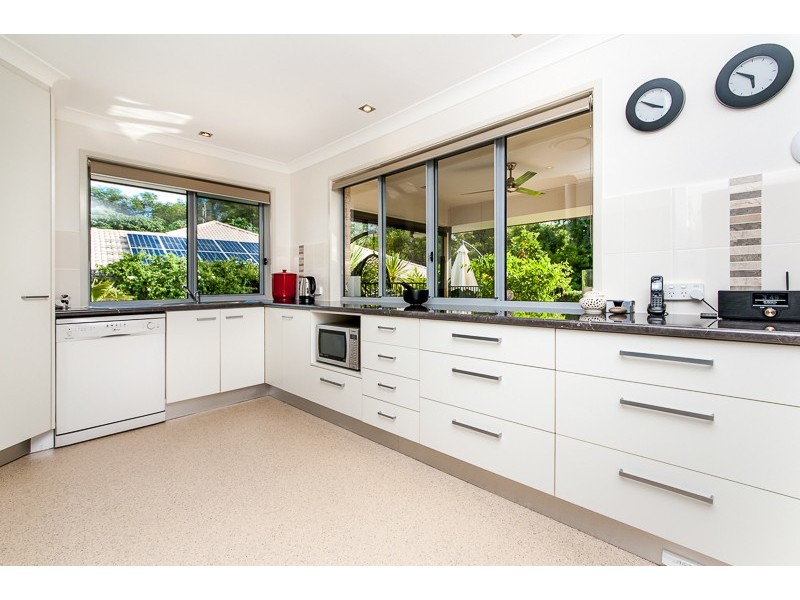 2 Bunya Pine Place, Woombye QLD 4559