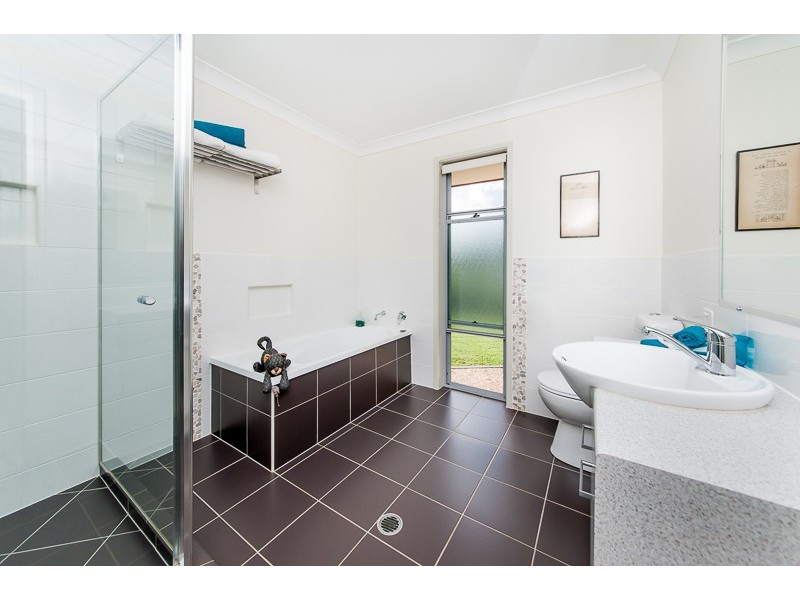 2 Bunya Pine Place, Woombye QLD 4559