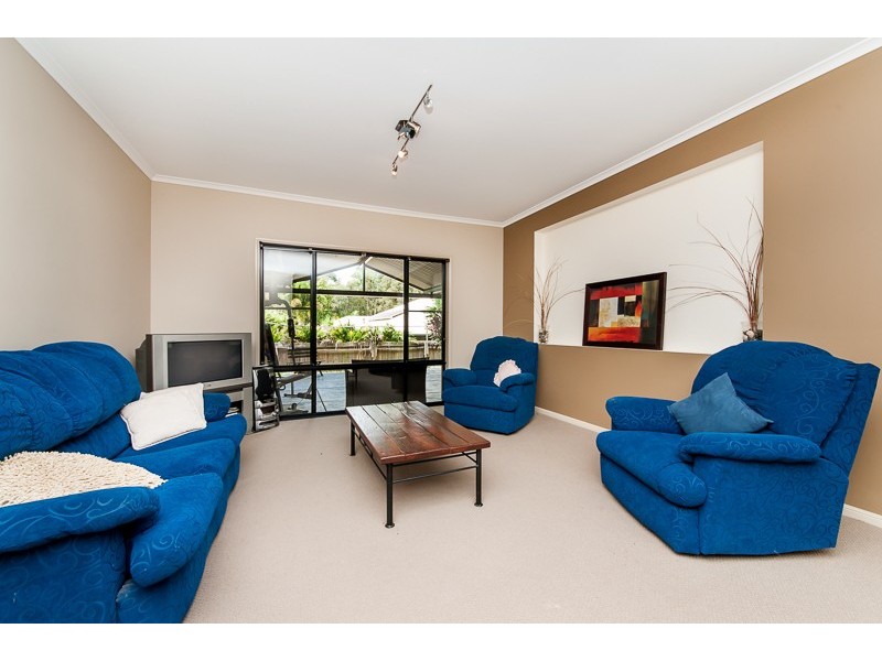 9 Crows Ash Court, Palmwoods QLD 4555