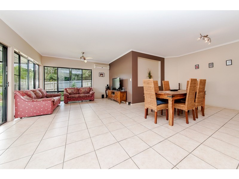 9 Crows Ash Court, Palmwoods QLD 4555