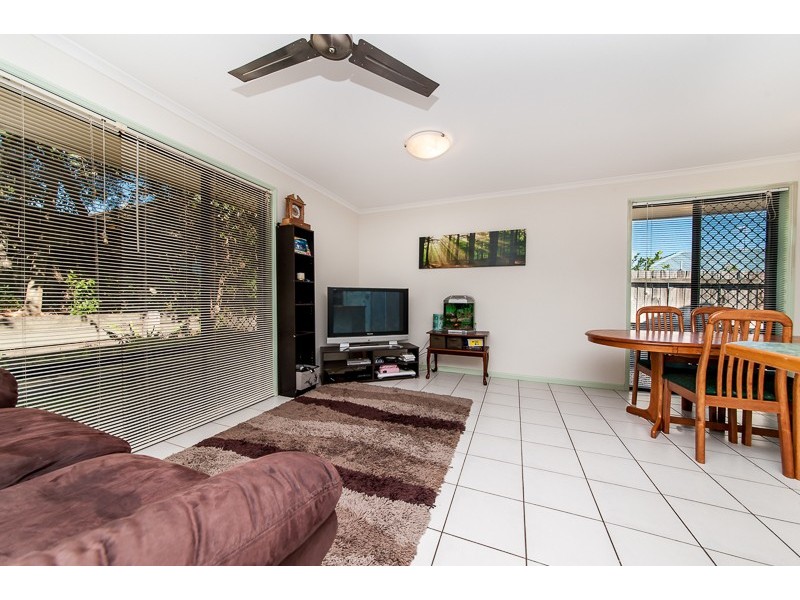 13 Robertson Drive, Burnside QLD 4560