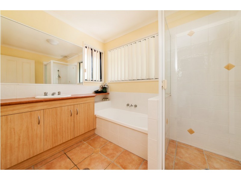 6 Palmwoods School Rd, Palmwoods QLD 4555