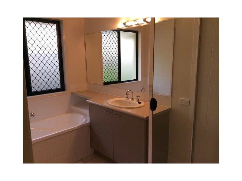 15 Yellow Cedar, Palmwoods QLD 4555