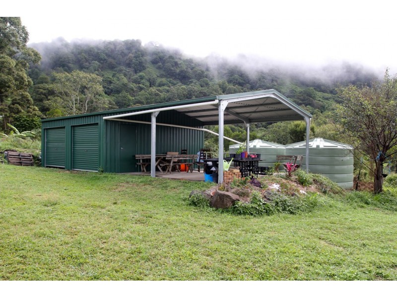 867 Hunchy Road, Hunchy QLD 4555