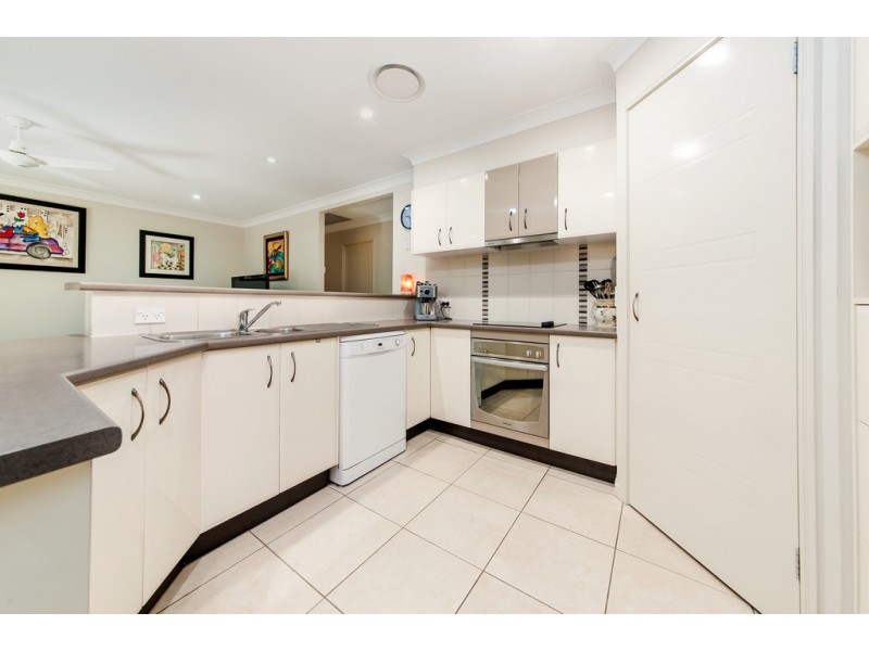 22 Gallows Place, Palmwoods QLD 4555