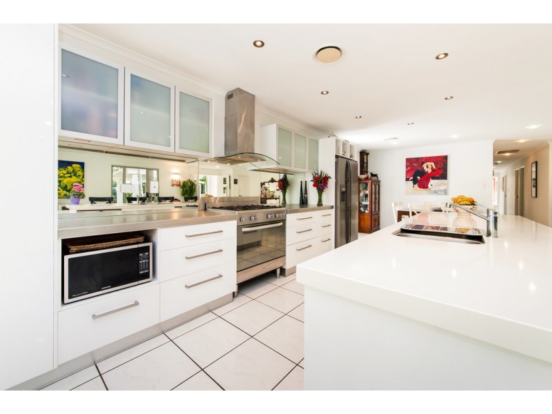 52 De Zen Road, Palmview QLD 4553
