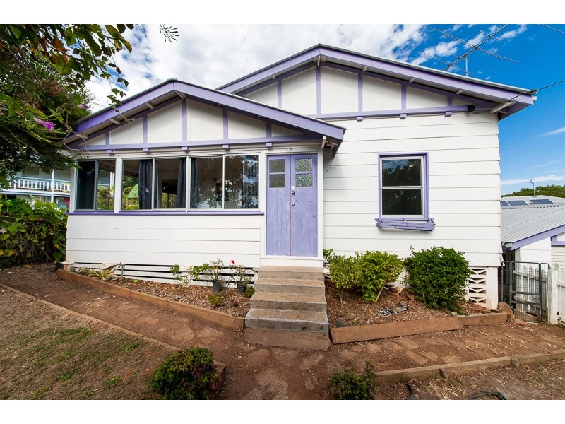 16 Chevallum Road, Palmwoods QLD 4555