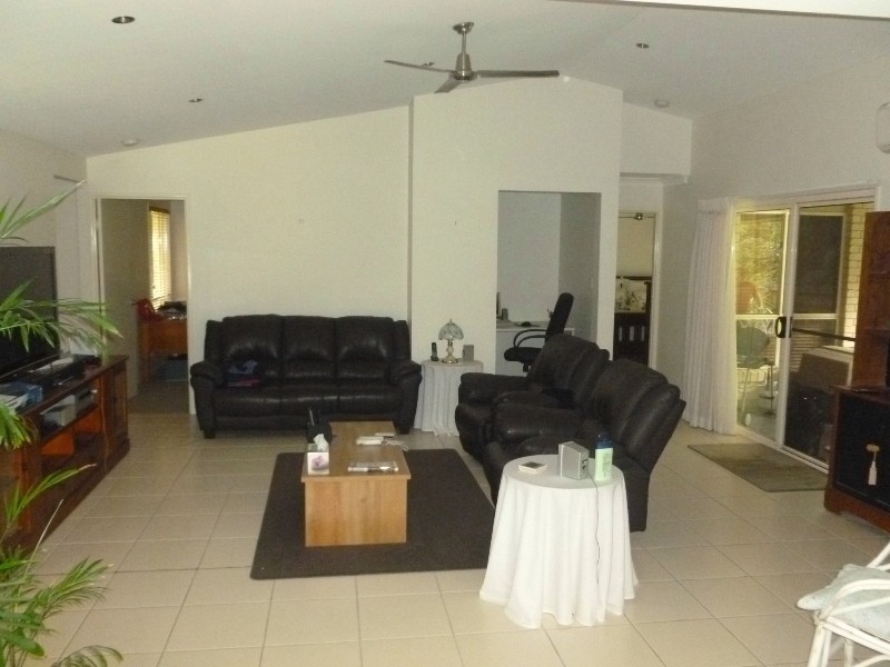 14 Rangeleigh Court, Palmwoods QLD 4555