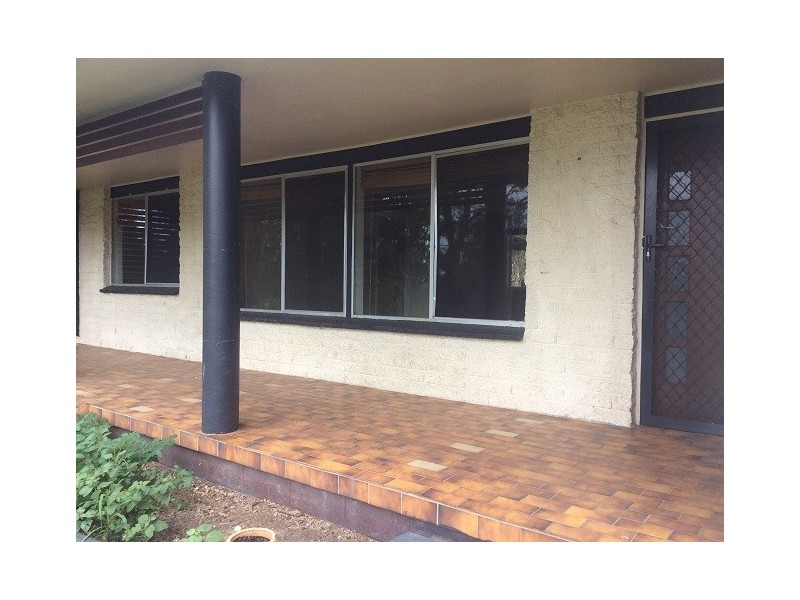 367 Hunchy Rd, Hunchy QLD 4555