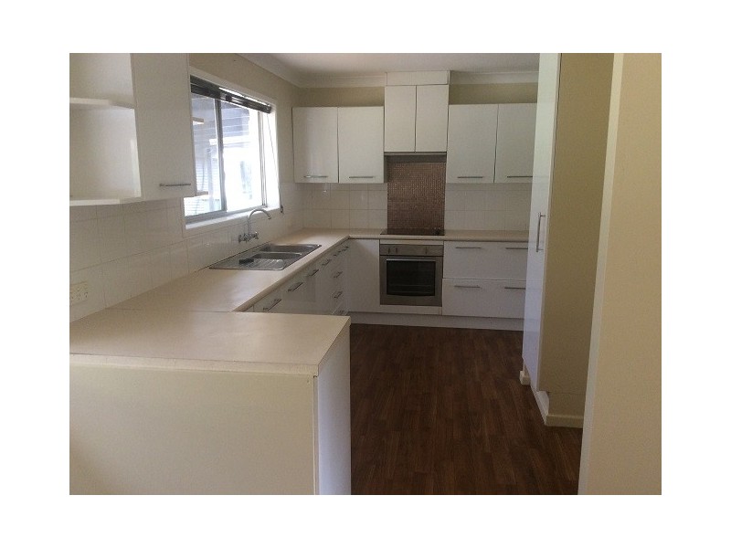 367 Hunchy Rd, Hunchy QLD 4555