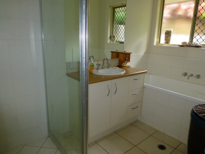 4 Flame Tree Court, Palmwoods QLD 4555