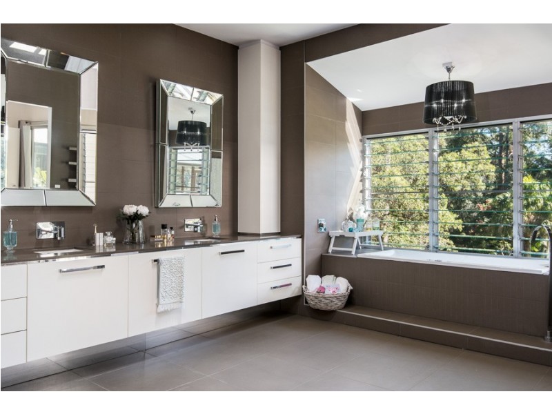 100 Chevallum School Road, Chevallum QLD 4555