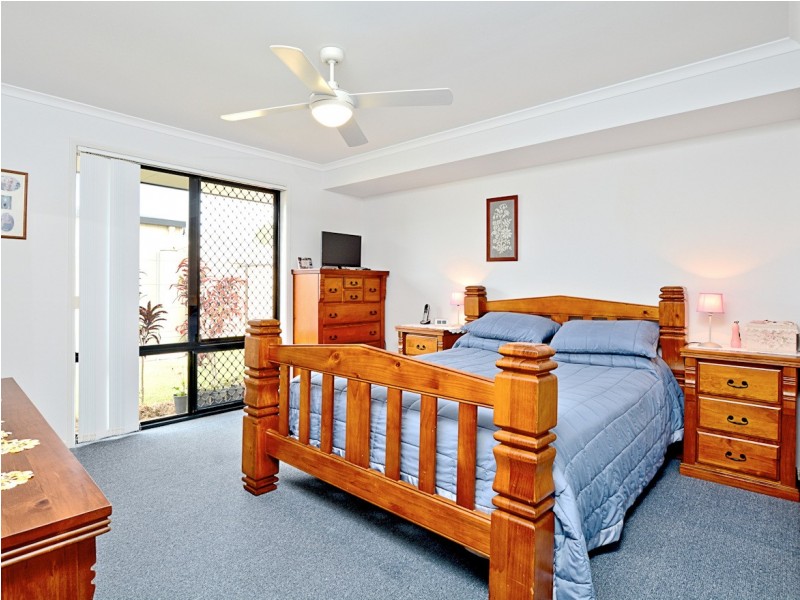 9 Bentwood St, Burrum Heads QLD 4659