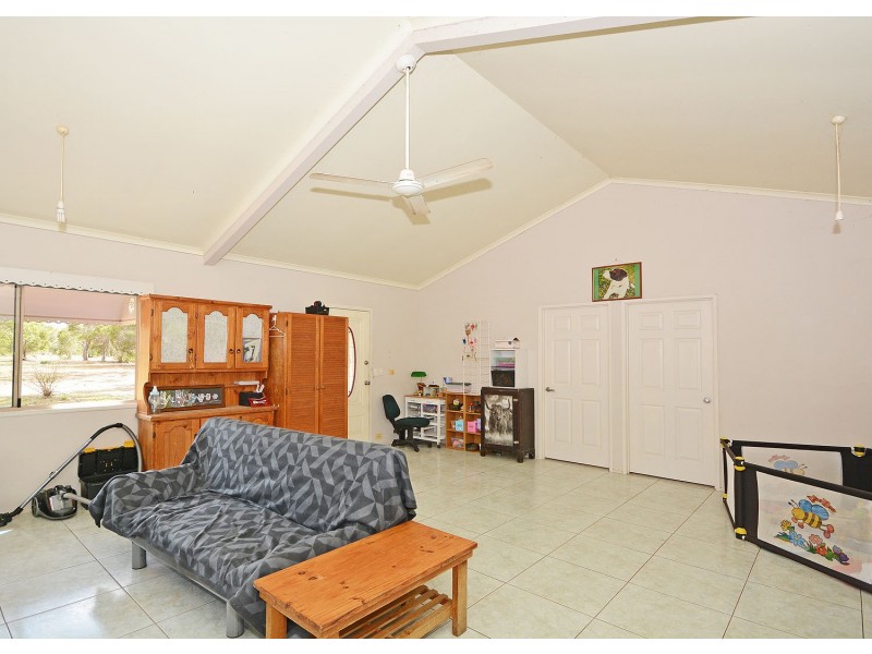 405 Pacific Haven Circuit, Pacific Haven QLD 4659