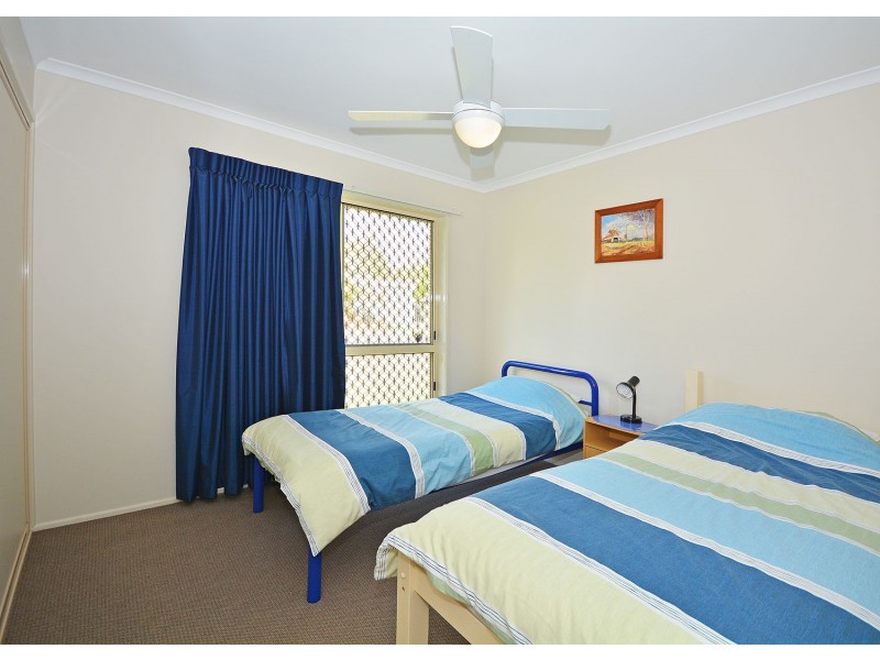 1 SIMPSON STREET, Burrum Heads QLD 4659