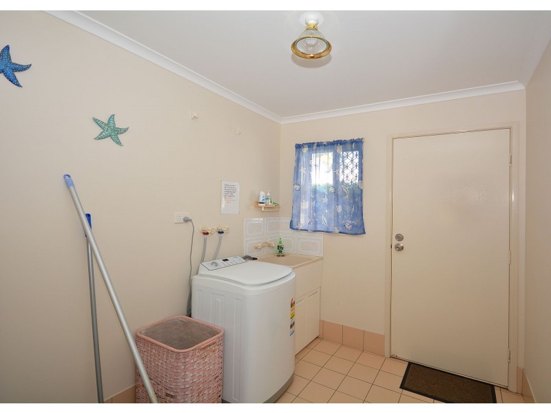1 SIMPSON STREET, Burrum Heads QLD 4659