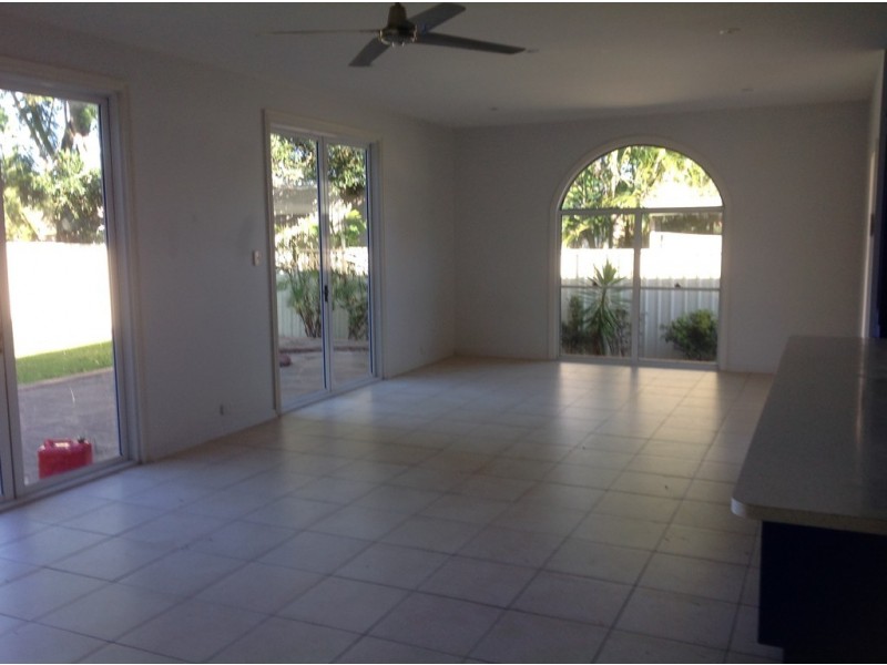 11 Shellcott Street, Toogoom QLD 4655