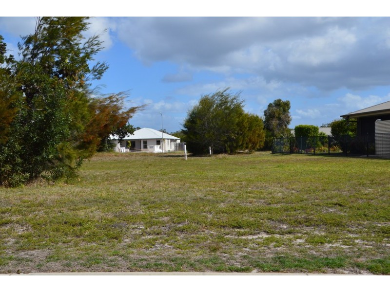 24 Tulipwood Drive, Burrum Heads QLD 4659