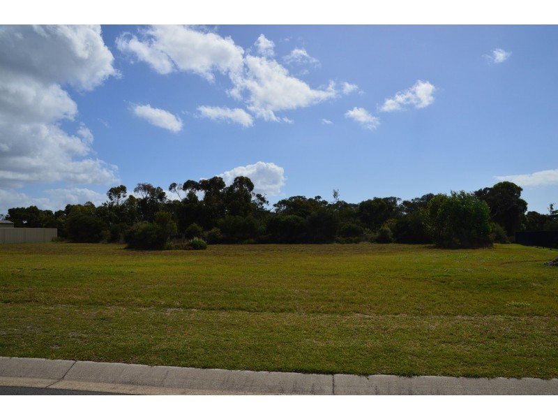 5 Tulipwood Drive, Burrum Heads QLD 4659