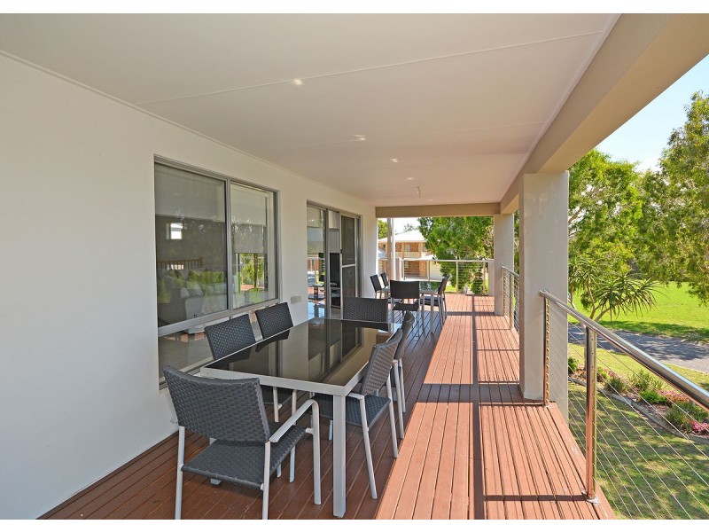 2 Tamarind Close, Burrum Heads QLD 4659