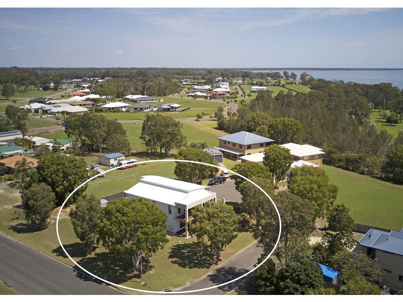2 Tamarind Close, Burrum Heads QLD 4659