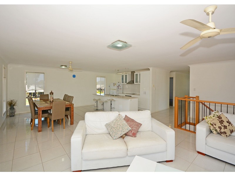 2 Tamarind Close, Burrum Heads QLD 4659