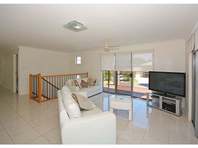 2 Tamarind Close, Burrum Heads QLD 4659