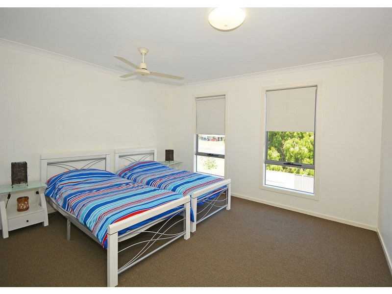 2 Tamarind Close, Burrum Heads QLD 4659