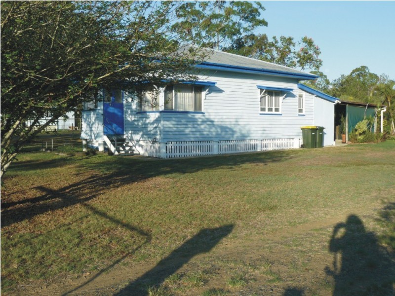 6 Martha St, Howard QLD 4659