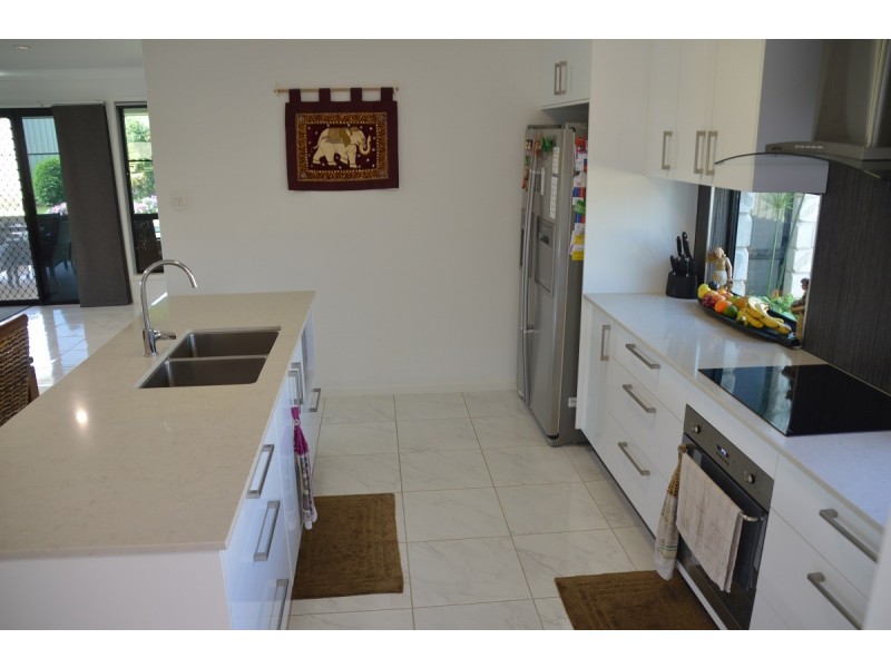 11 Noeme Street, Burrum Heads QLD 4659