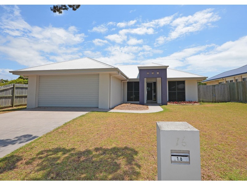 16 BEACH DRIVE, Burrum Heads QLD 4659