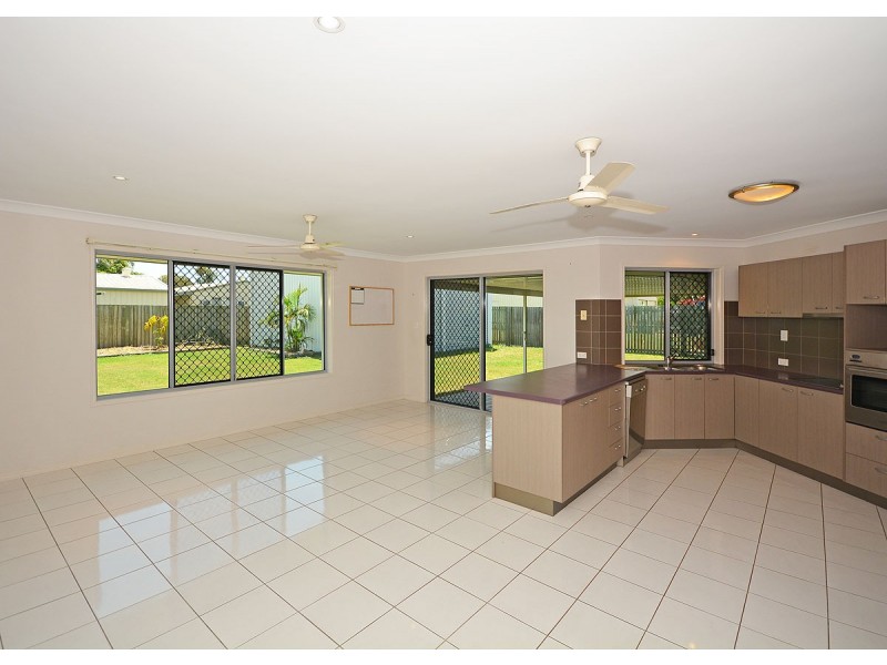 16 BEACH DRIVE, Burrum Heads QLD 4659