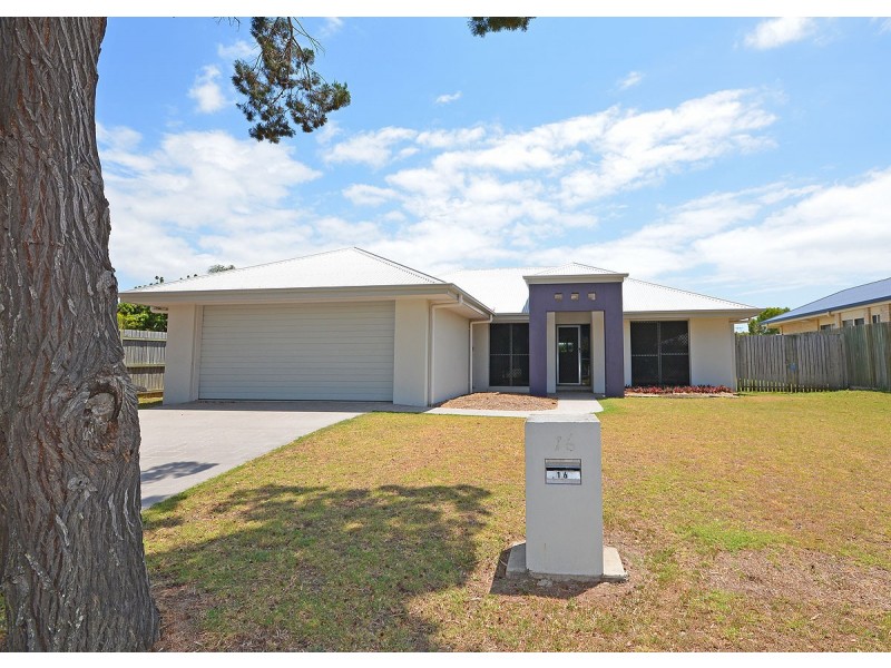 16 BEACH DRIVE, Burrum Heads QLD 4659