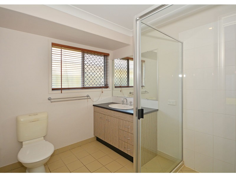 16 BEACH DRIVE, Burrum Heads QLD 4659