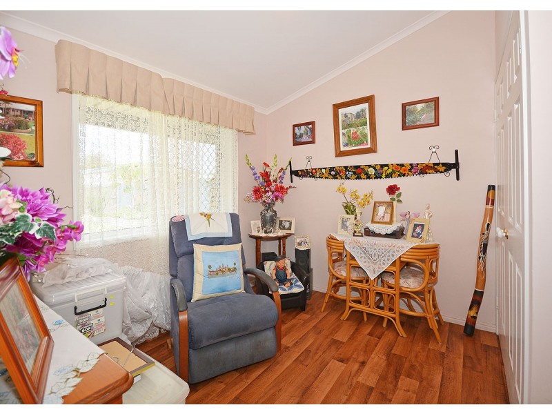 4 Lakeside Drive, Burrum Heads QLD 4659